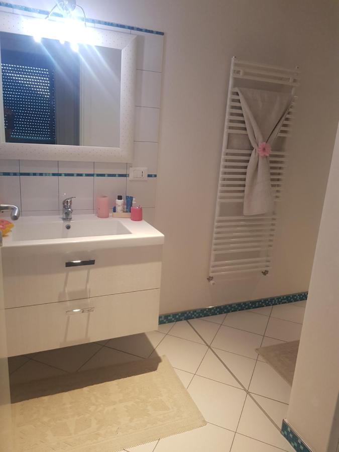 La Casa Di Dalila Apartment ซานตาโครเชซุลลาร์โน ภายนอก รูปภาพ