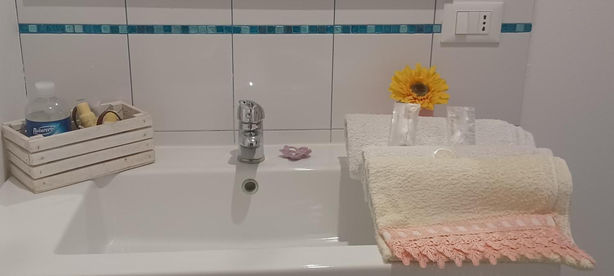 La Casa Di Dalila Apartment ซานตาโครเชซุลลาร์โน ภายนอก รูปภาพ